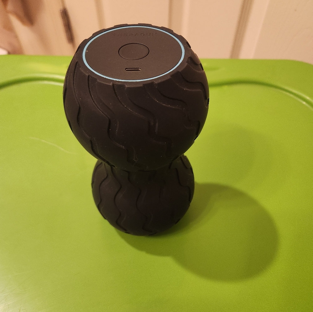 Therabody Wave Duo Vibrating Roller Massager